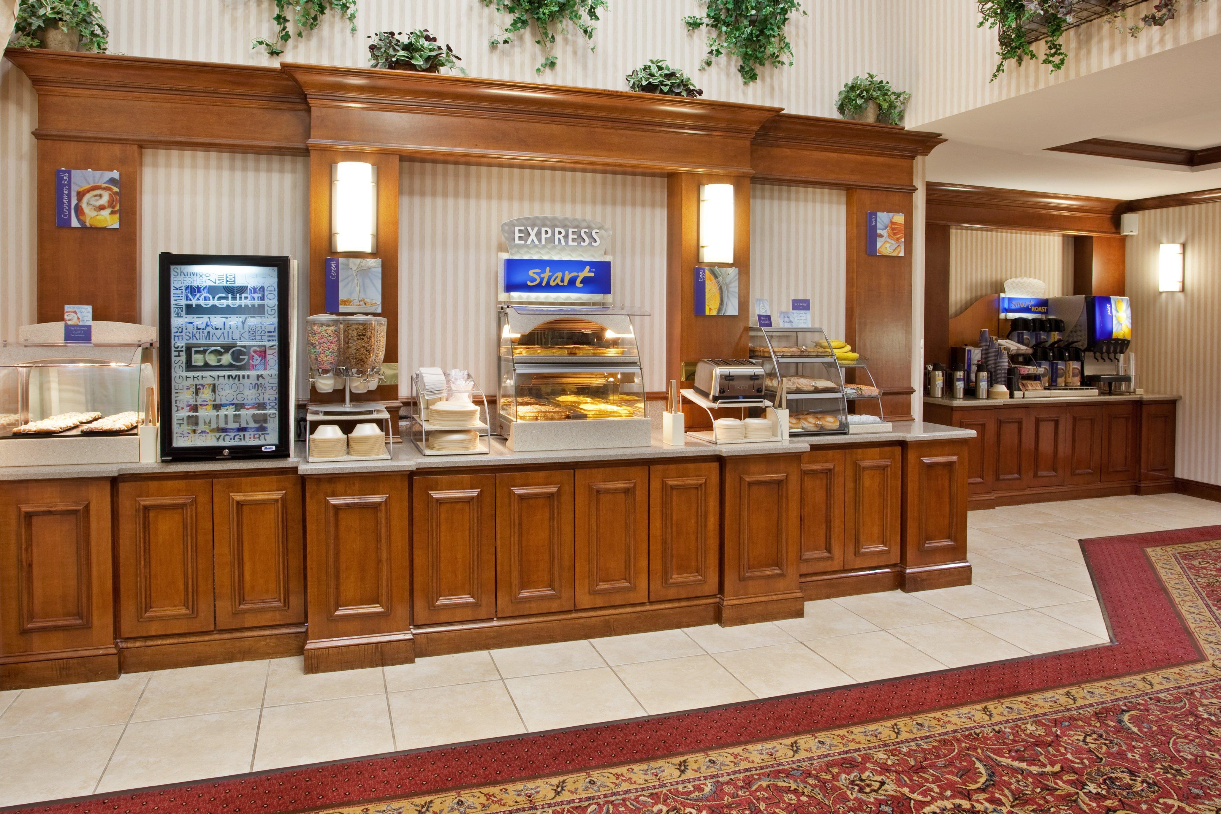Holiday Inn Express Hotel & Suites Marion By Ihg Exteriör bild