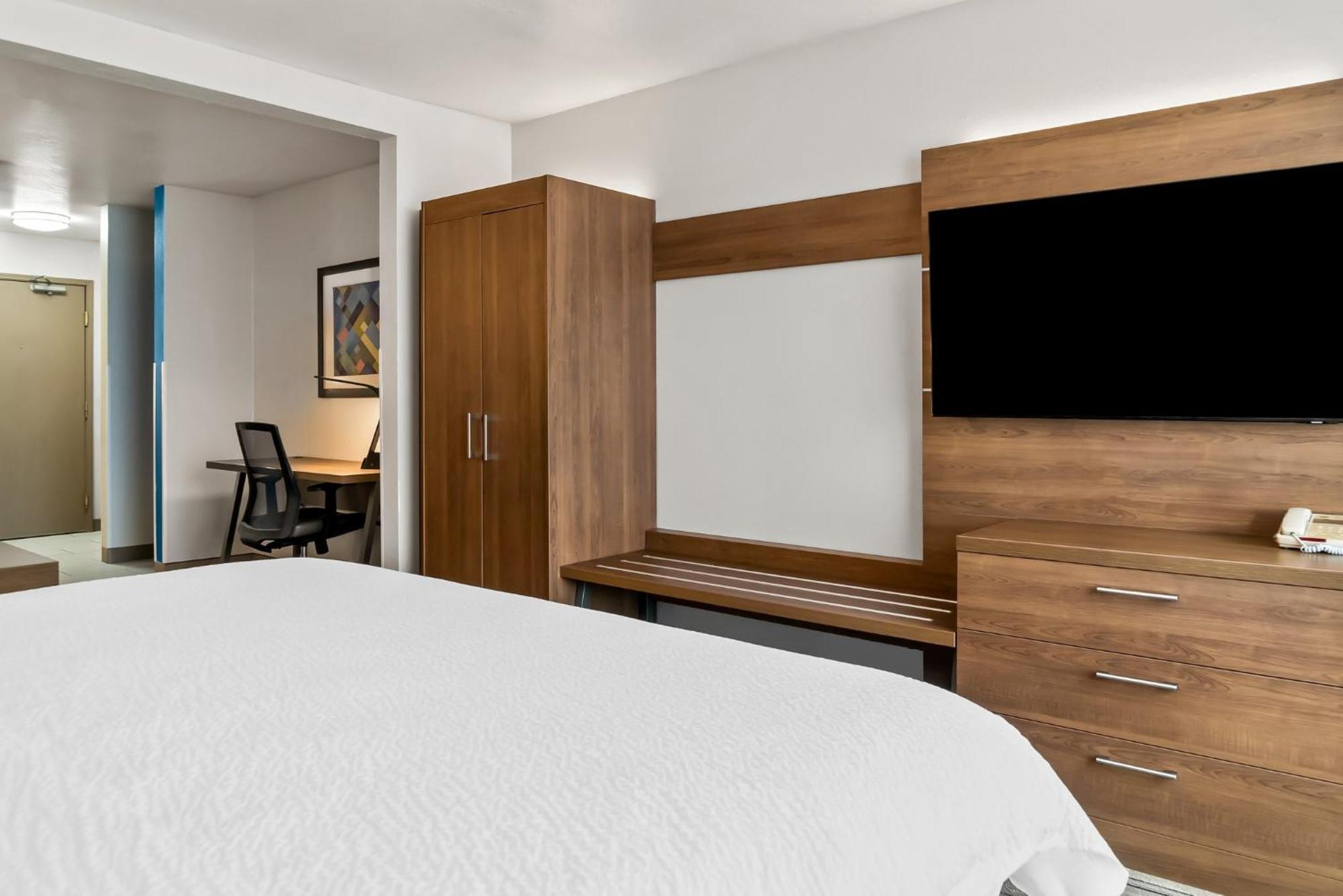 Holiday Inn Express Hotel & Suites Marion By Ihg Exteriör bild