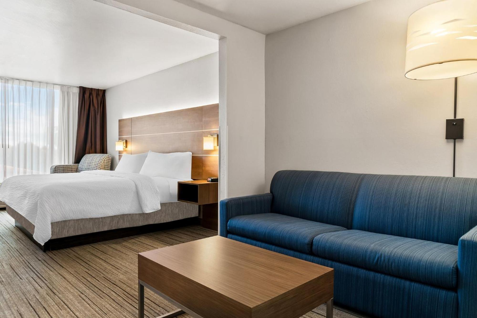 Holiday Inn Express Hotel & Suites Marion By Ihg Exteriör bild