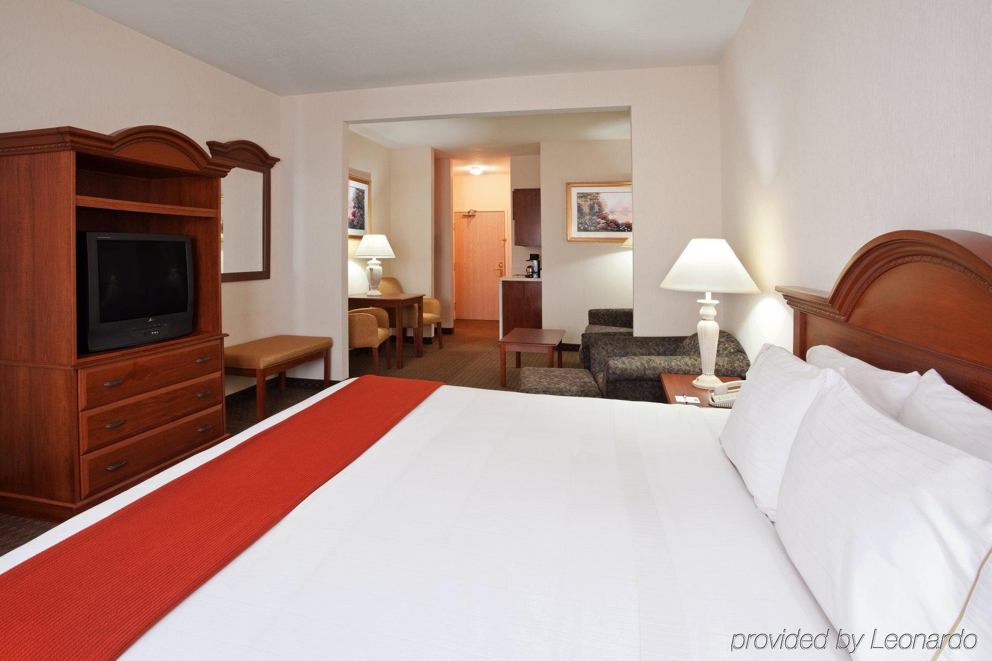 Holiday Inn Express Hotel & Suites Marion By Ihg Rum bild