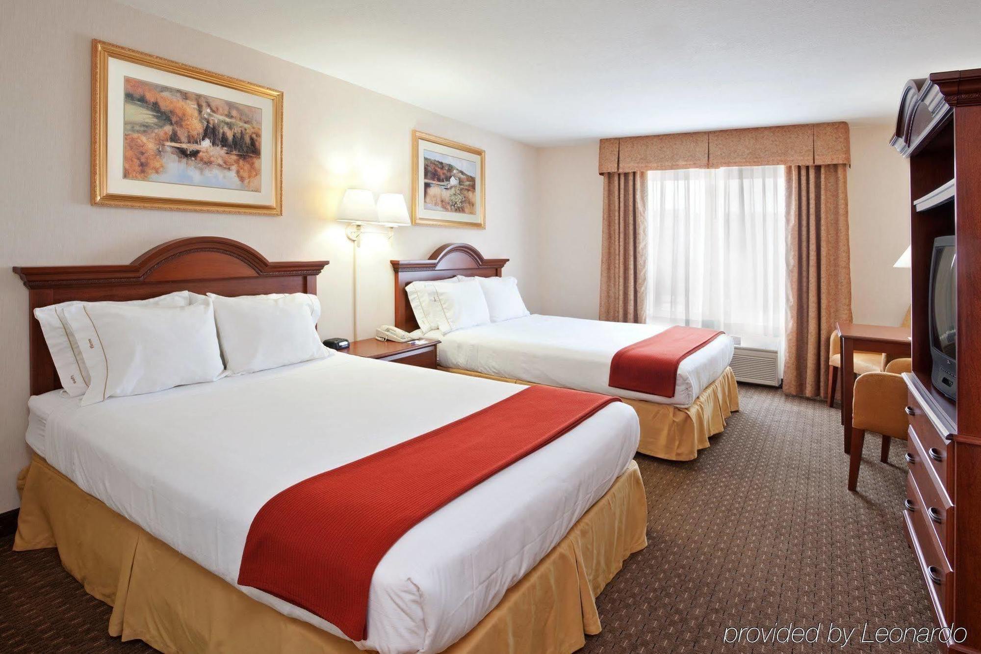 Holiday Inn Express Hotel & Suites Marion By Ihg Exteriör bild